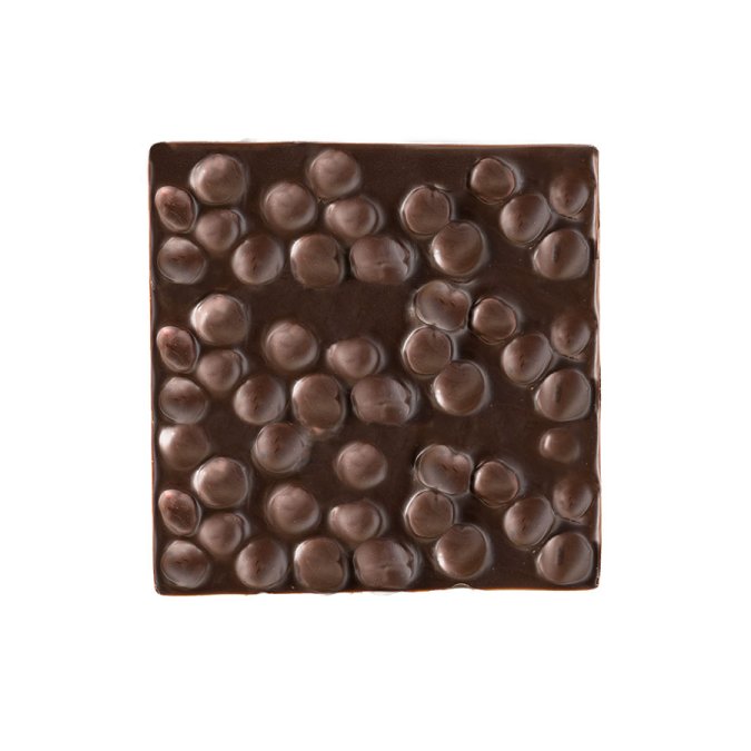 Quadrella cioccolato fondente e nocciole dettaglio